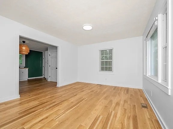 Building Photo - 117 Lockman Dr