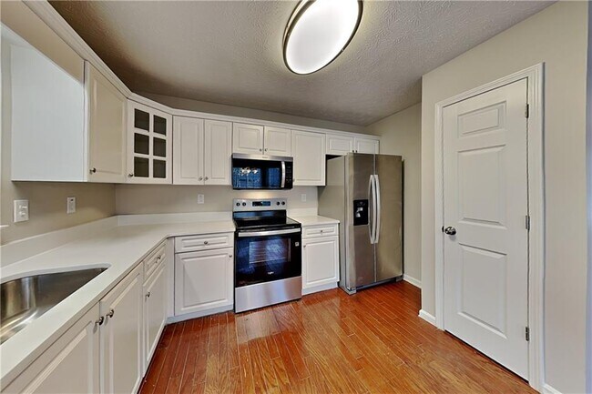 Foto del edificio - 284 Kent Ln