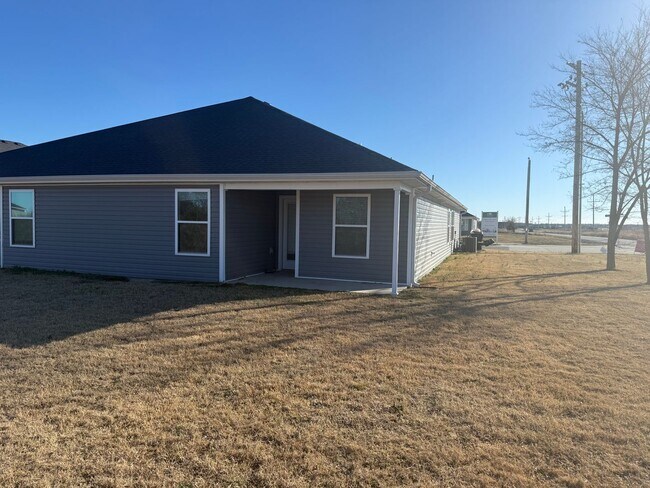 Foto del edificio - 523 Alex Jordan Dr.