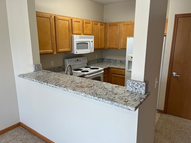 Foto del edificio - Courtyard Village Apartments