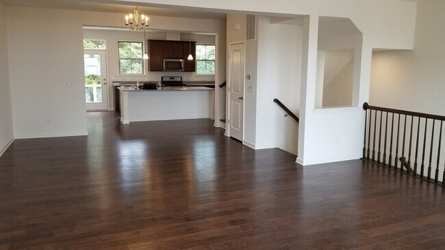 Building Photo - 43454 Robey Sq