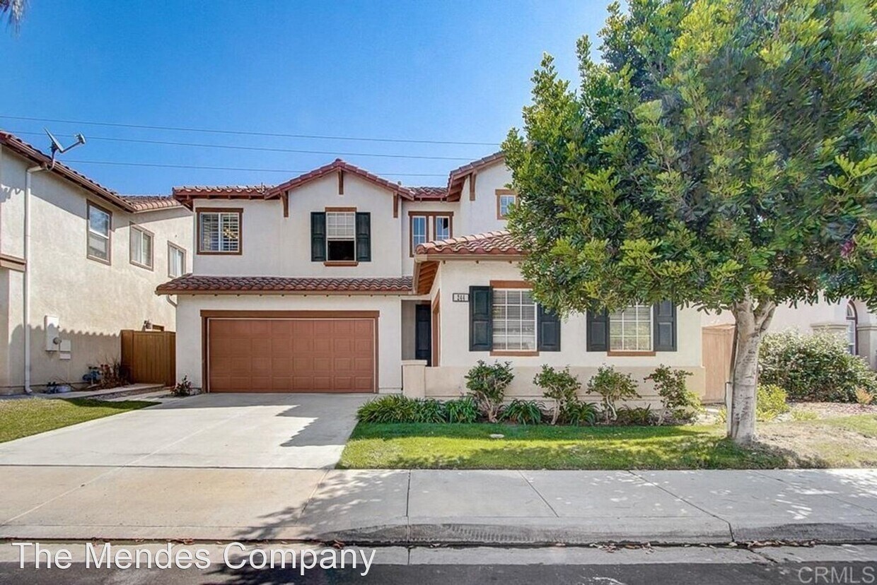 5 br, 2.5 bath House 244 Manzanilla Way House Rental in Oceanside
