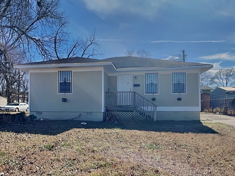 Primary Photo - 481 Iota Ave S