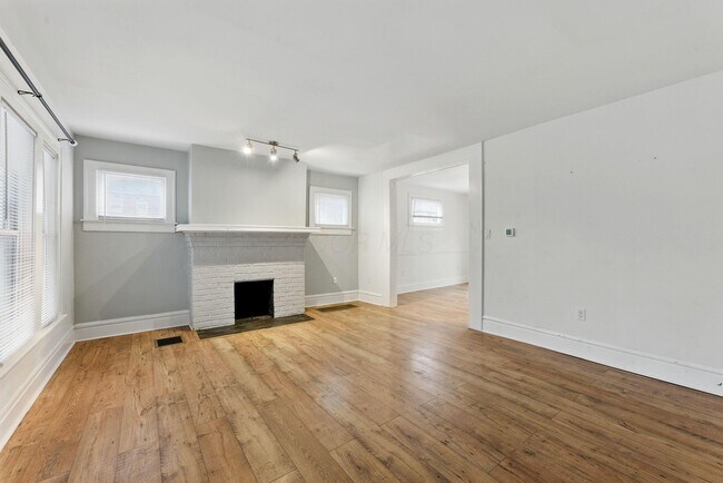 Foto del edificio - 1150 E Sycamore St