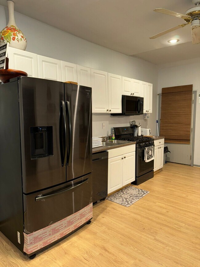 Foto del edificio - 954 N 8th St