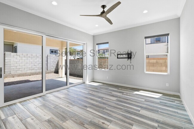 Foto del edificio - 1555 E Ocotillo Rd