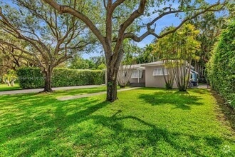 Building Photo - 7911 SW 55th Ave