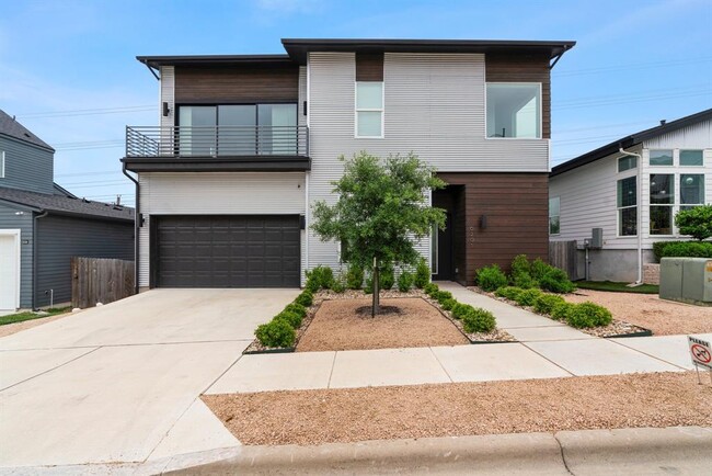 Building Photo - 6201 Toscana Ave