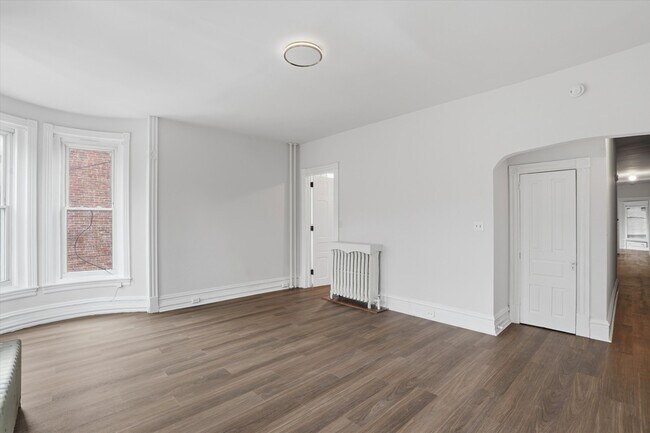 Building Photo - 112 N 11th St