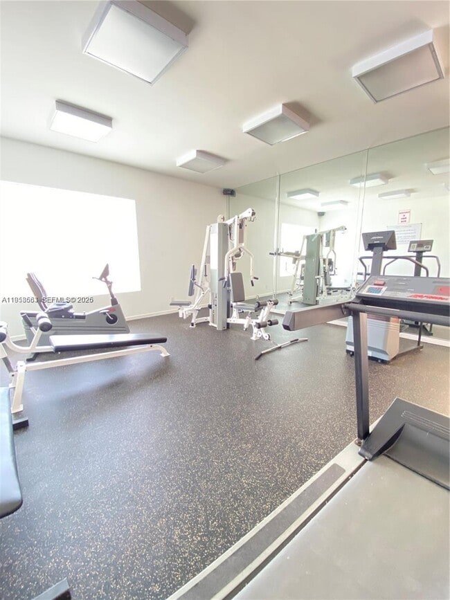 Foto del edificio - 1350 SE 3rd Ave