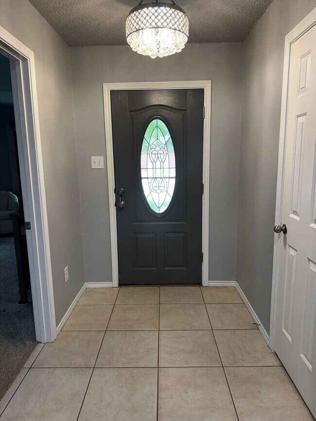 Foto del edificio - Stunning 3 Bed, 2 Bath Home in Sunridge Subdivision