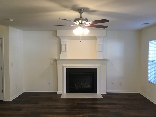 Building Photo - 6812 Wallace View Court