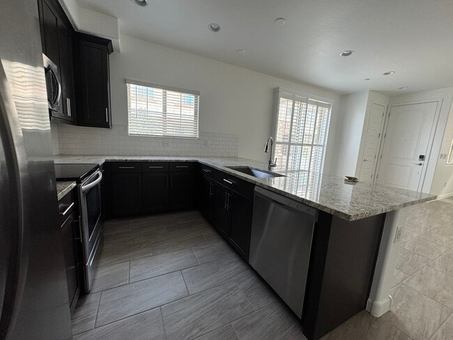 Foto del edificio - 4100 S Pinelake Way