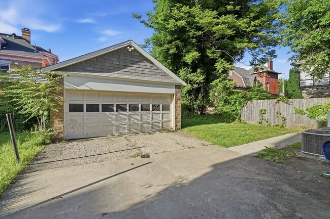 Building Photo - 1706 Termon Ave