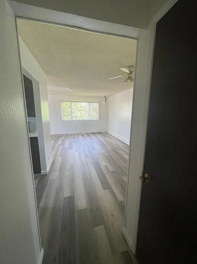 Building Photo - 3713 Park Dr