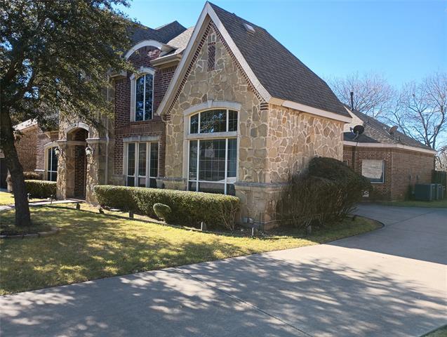 Building Photo - 1519 McArthur Dr