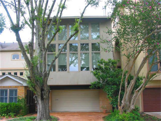 Foto principal - 6410 Coppage St