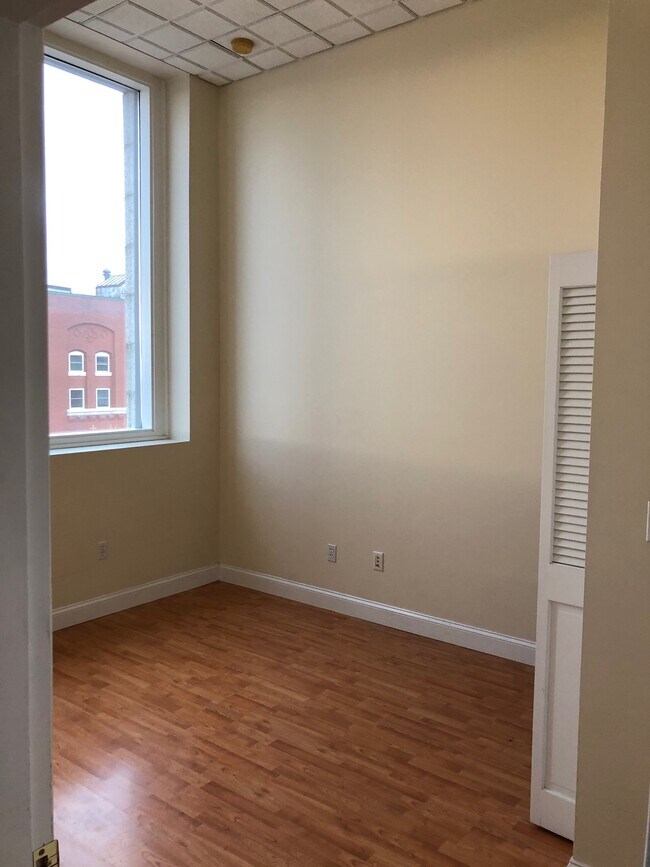 Foto del edificio - 340 Central, LLC