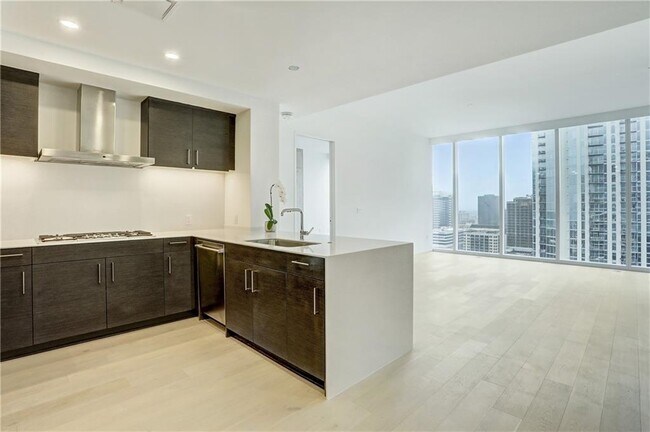 Foto del edificio - 301 West Ave