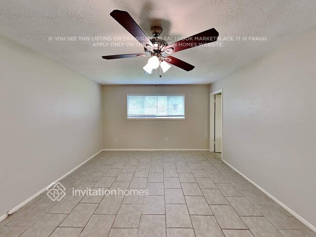 Foto del edificio - 16511 Forest Bend Ave