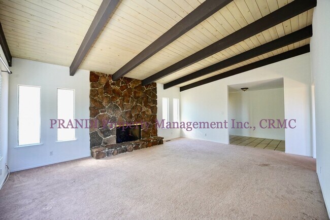 Foto del edificio - "Charming 3-Bedroom Sanctuary in San Rafae...