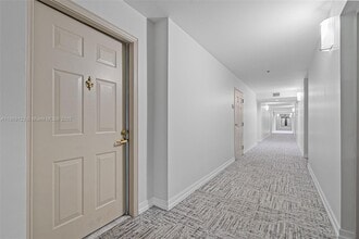 Building Photo - 2665 SW 37th Ave