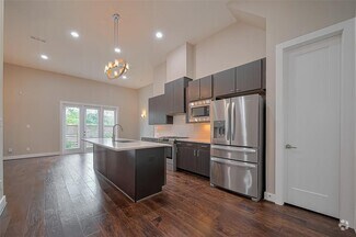 Building Photo - 1305 Laird St