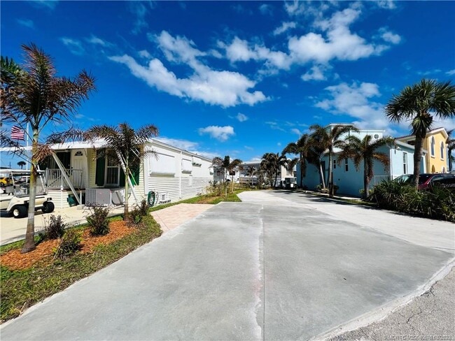Building Photo - 1307 Nettles Blvd