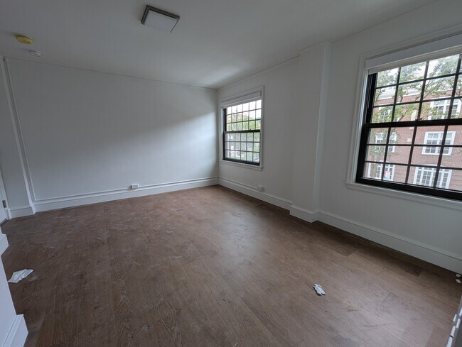Foto del edificio - 1642 Massachusetts Ave