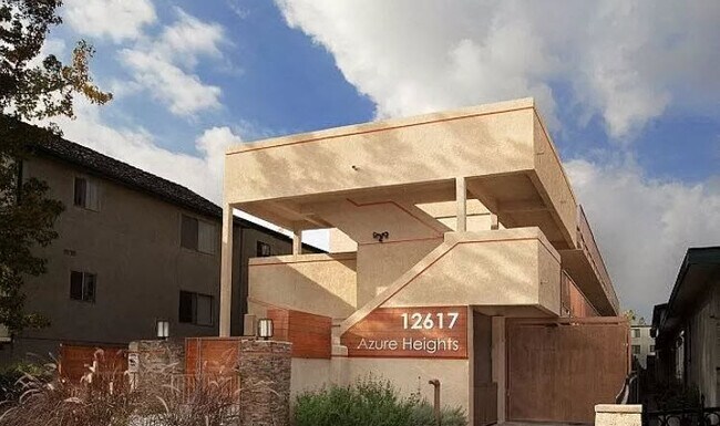 Foto del edificio - 12617 Eucalyptus Ave