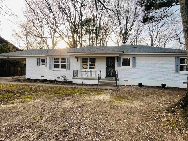 Foto del edificio - 329 Fairfield Cir