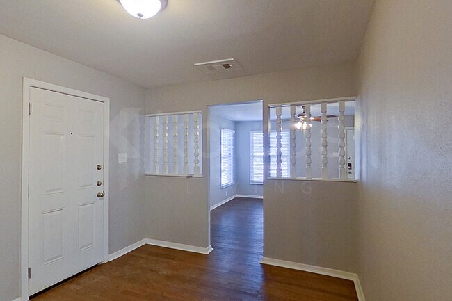 Foto del edificio - 508 W 8th St