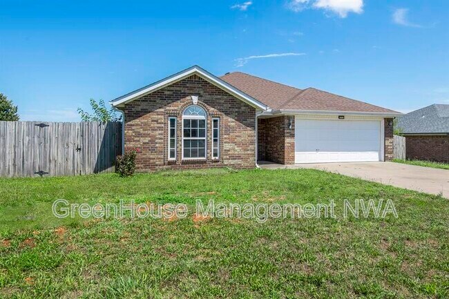 Foto del edificio - 520 Dewberry Ln