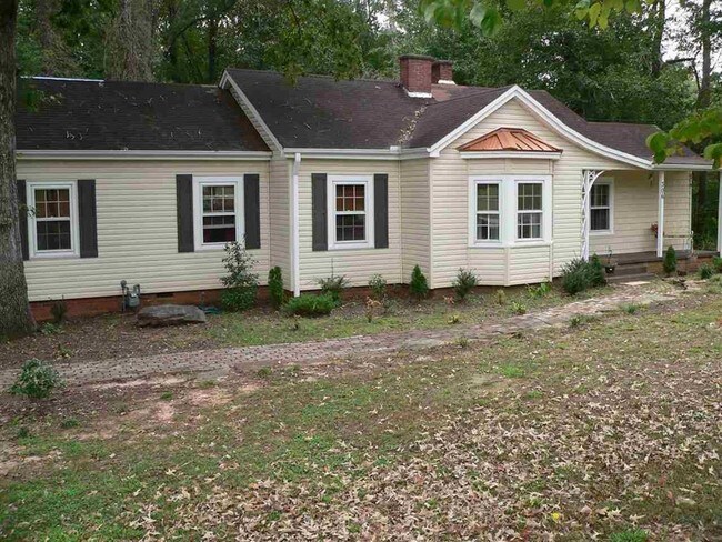 Building Photo - 306 Westminster Hwy