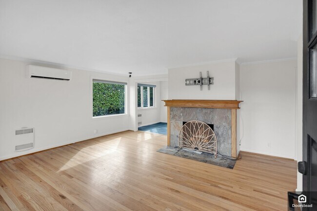 Foto del edificio - 3400 36th Ave W