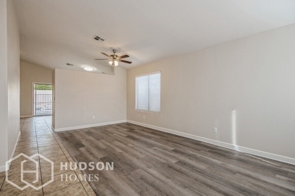 Building Photo - SELF TOUR NOW! - 3006 W Melinda Ln, Phoeni...