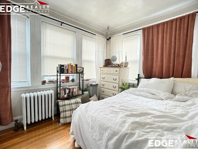 Building Photo - 103 Etna St