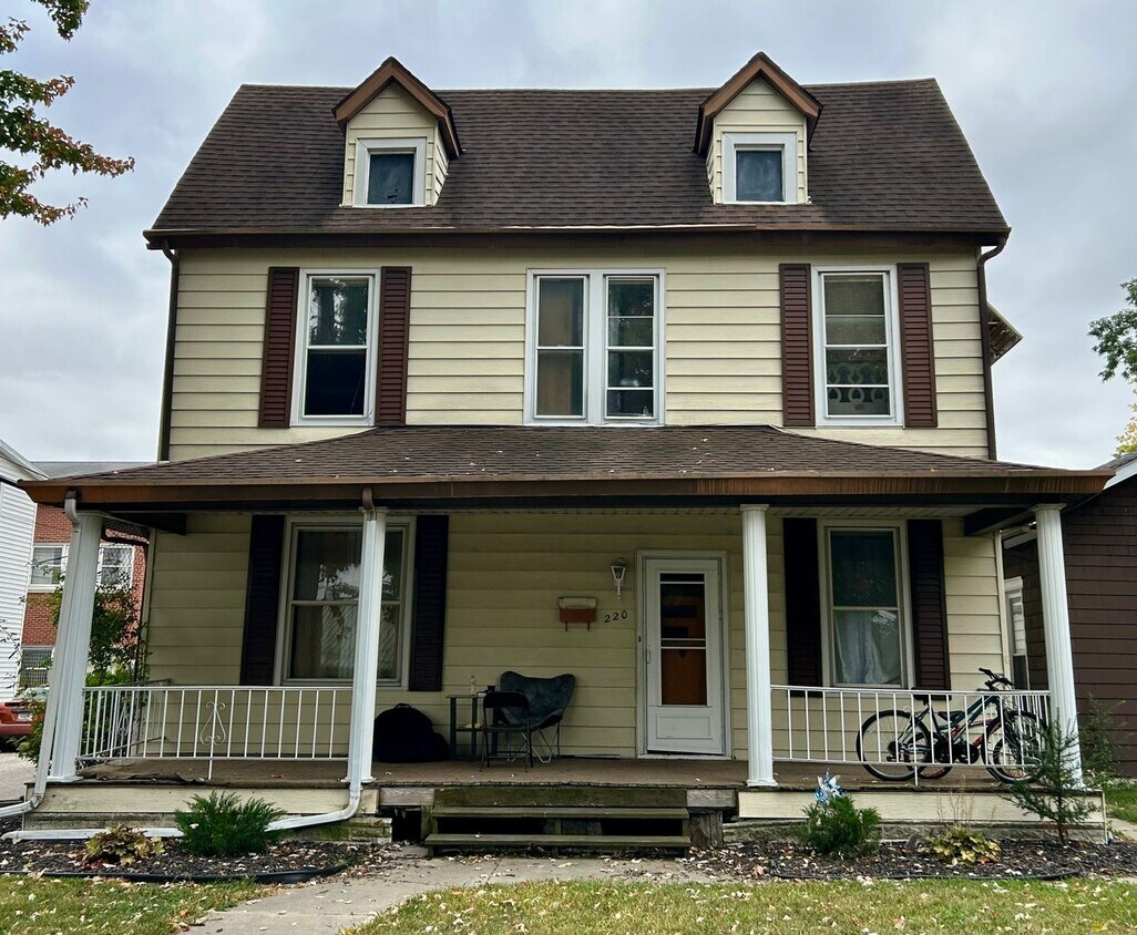 220 W Cherry Apartment for Rent in Bluffton, IN