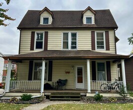 Building Photo - 220 W Cherry St