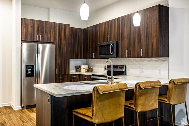2BR, 2BA - 1162SF - The Residences at Galleria