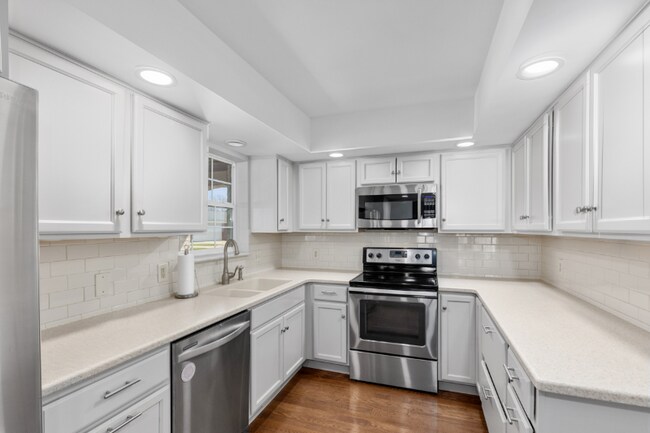 Building Photo - 4049 Lucaya Ct SW