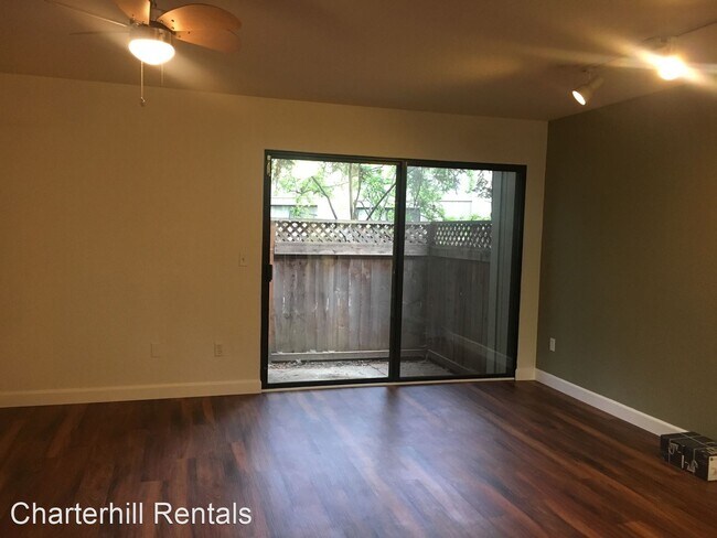 Building Photo - 2 br, 1.5 bath House - 1955 Windmill Circle