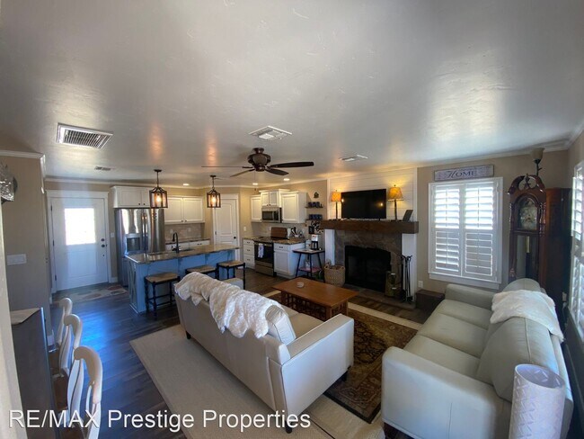 Building Photo - 3 br, 2 bath House - 3146 E Bandit Way