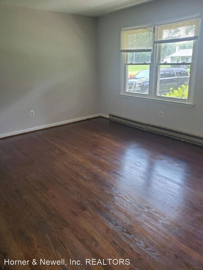Foto del edificio - 3 br, 1 bath House - 201 East 4th Street