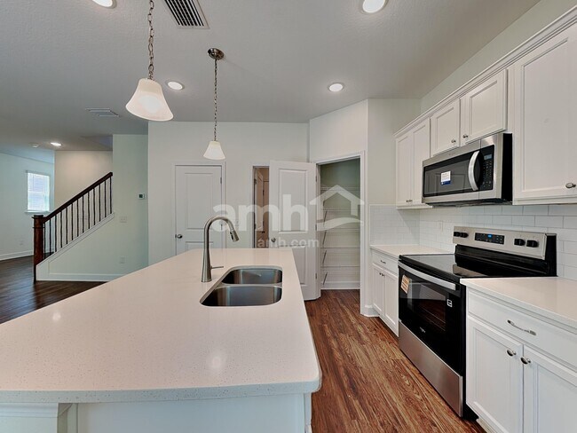 Foto del edificio - 12277 Sapp Rd