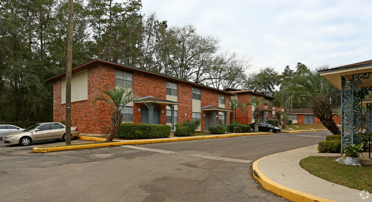 Foto principal - Rockbrook Garden Apartments