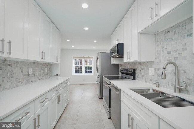 Foto del edificio - 10246 Arizona Cir