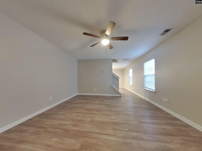 Foto del edificio - 129 Honey Tree Rd