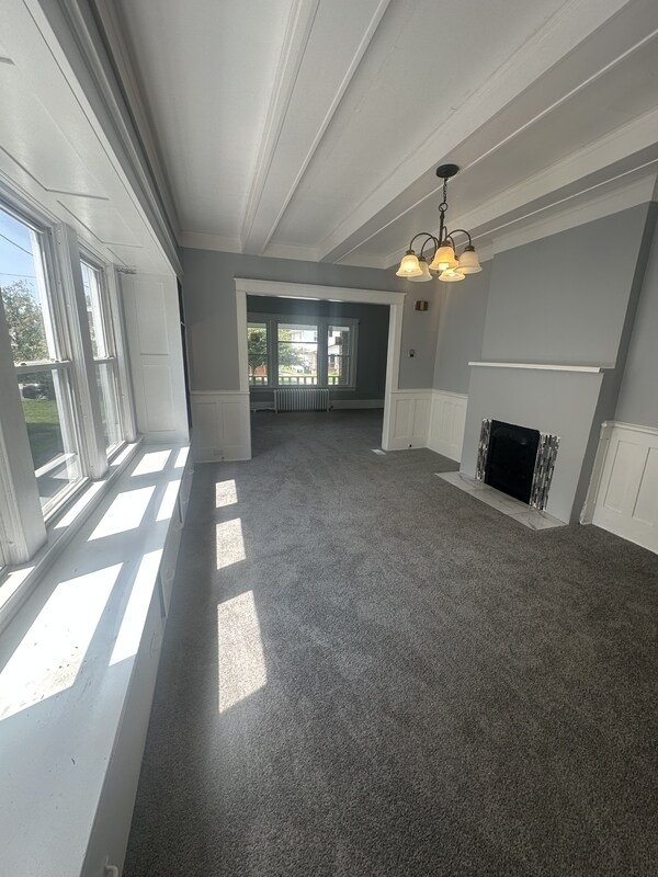 Foto del edificio - 3295 E 135th St