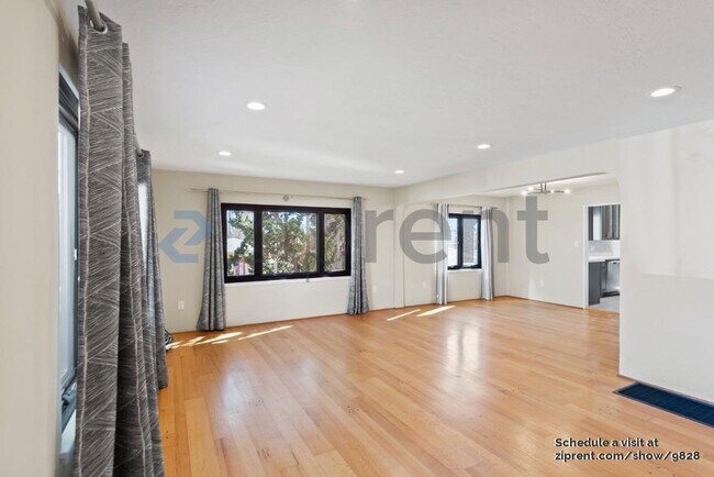 Building Photo - 167 Frisbie St